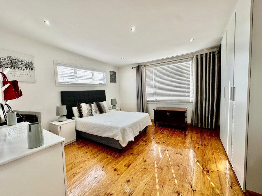 5 Bedroom Property for Sale in Rouxville Western Cape